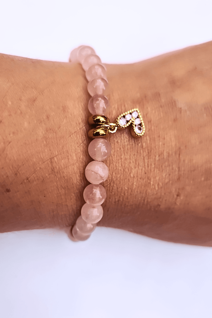 pulseras de cuarzo rosado con dije corazón